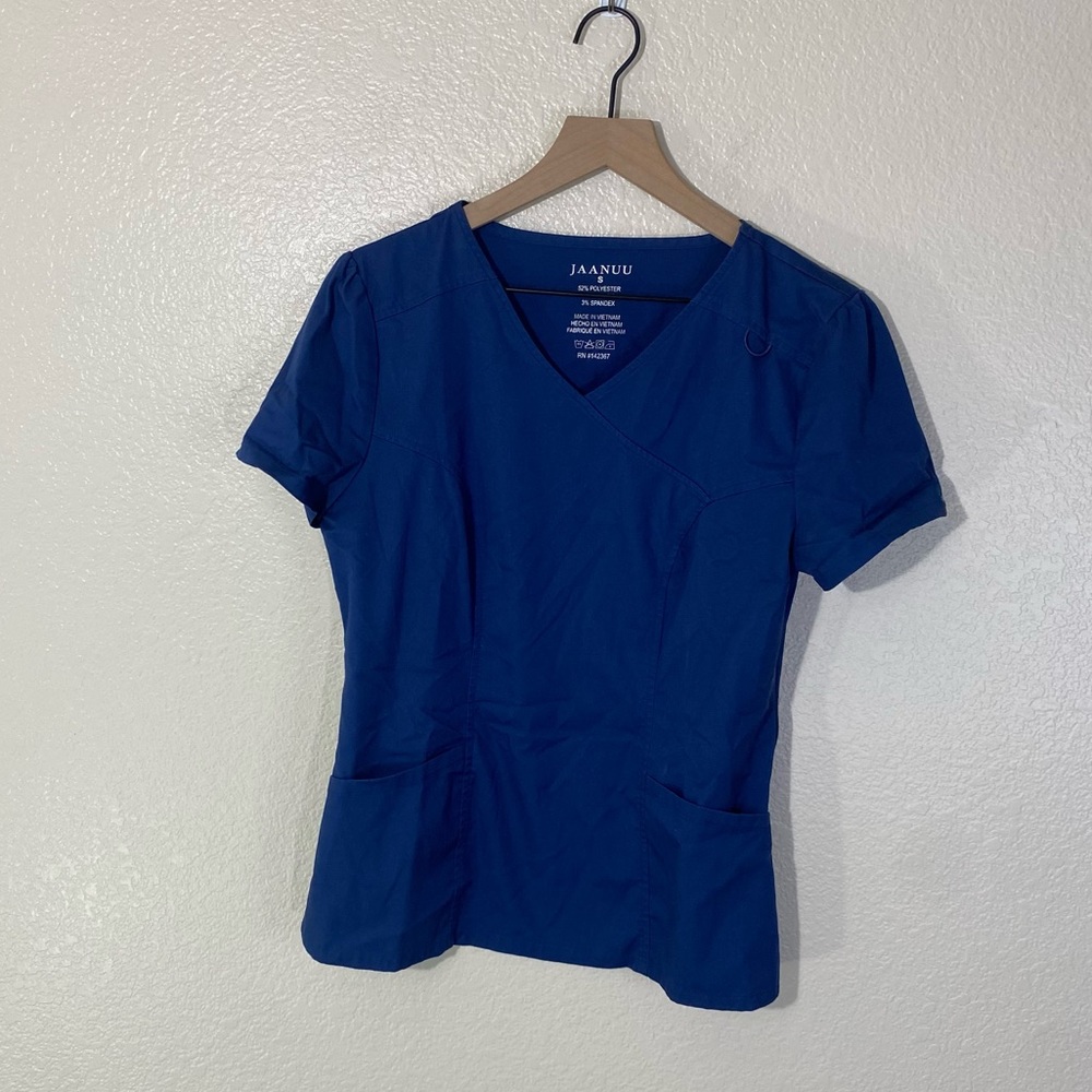 Jaanuu Womens Scrub Shirt Small Blue Short Sleeve V Neck Pockets Polyester Blend